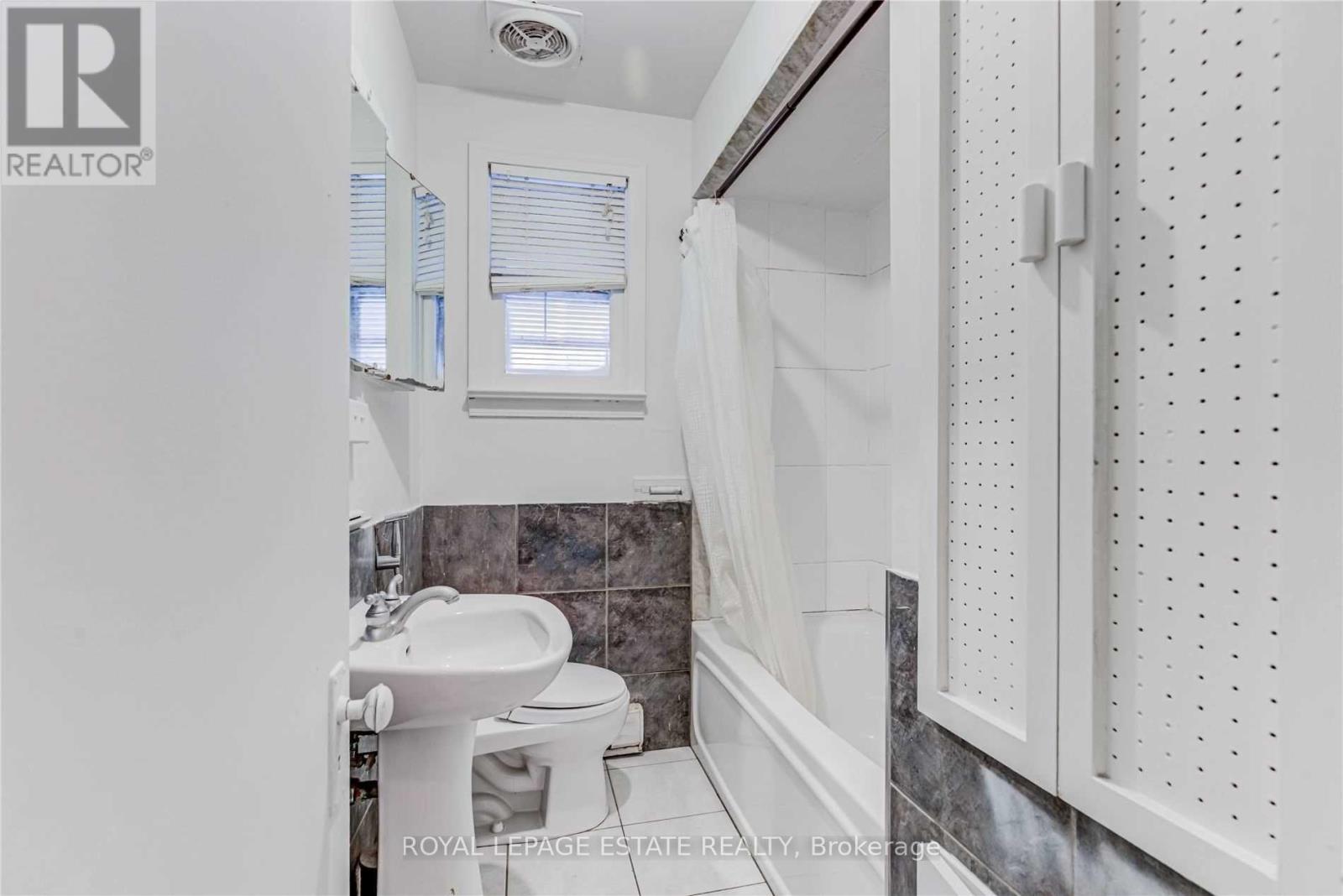 100 Eastville Avenue, Toronto, Ontario  M1M 2N9 - Photo 18 - E12983894