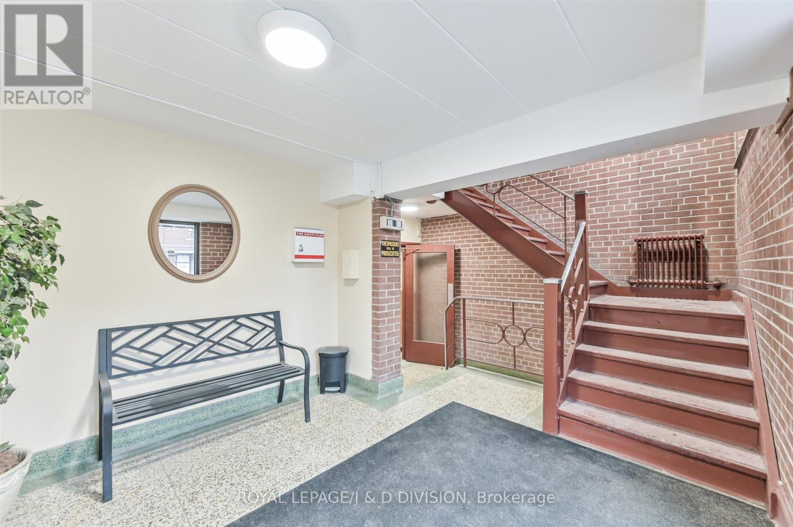 307 - 325 Sammon Avenue, Toronto, Ontario  M4J 2A1 - Photo 10 - E12983904