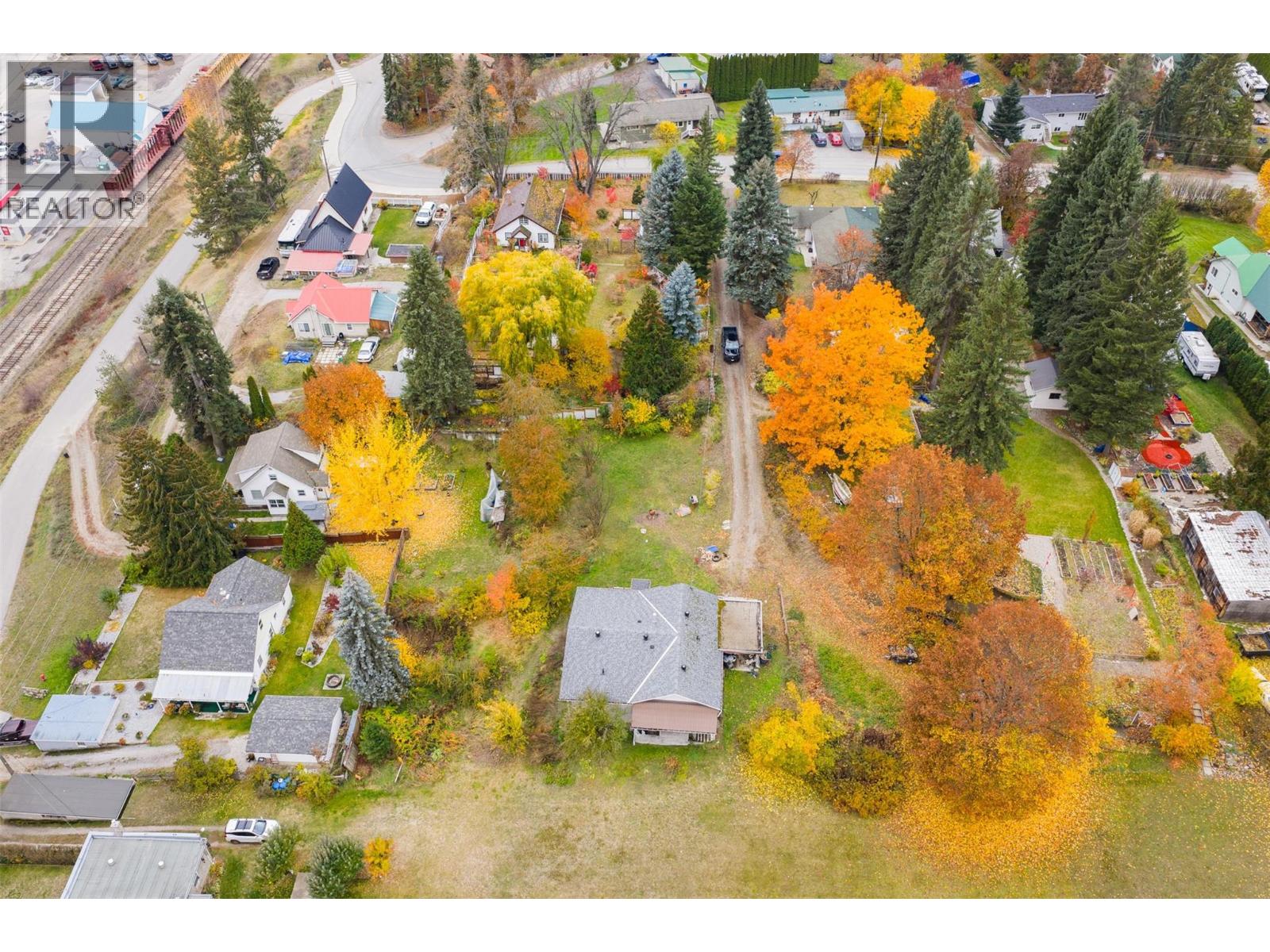 1976 Watson Lane, Fruitvale, British Columbia  V0G 1L1 - Photo 40 - 10367081