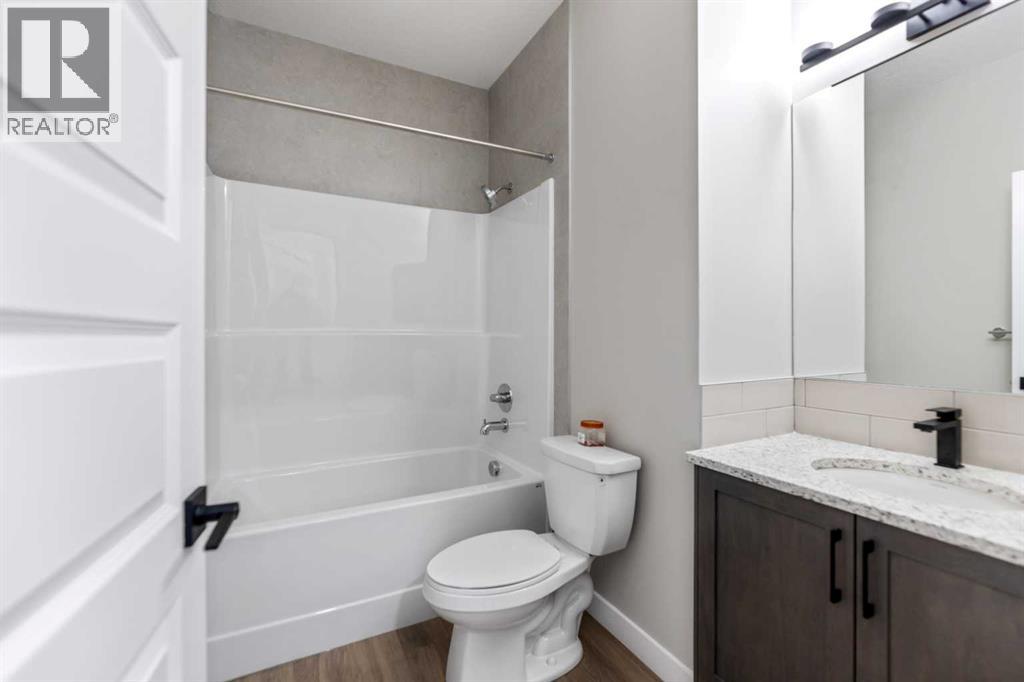 388 Homestead Grove Ne, Calgary, Alberta  T3J 5W4 - Photo 18 - A2287618