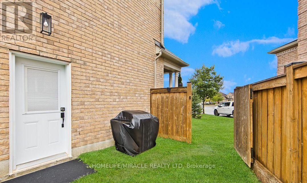 LOWER - 75 JEWELWING COURT, Bradford West Gwillimbury, Ontario