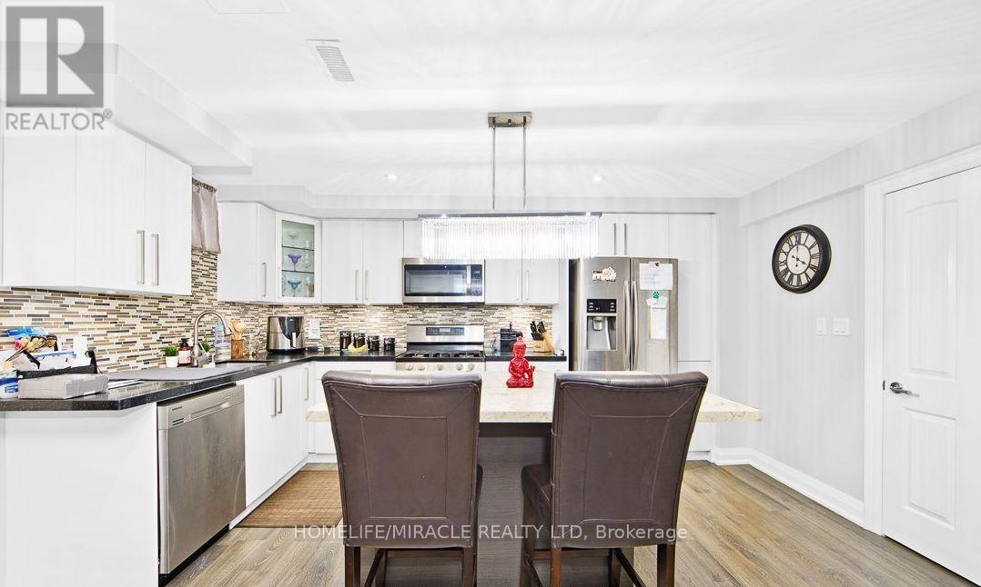 Lower - 75 Jewelwing Court, Bradford West Gwillimbury, Ontario  L3Z 0N7 - Photo 4 - N12983910