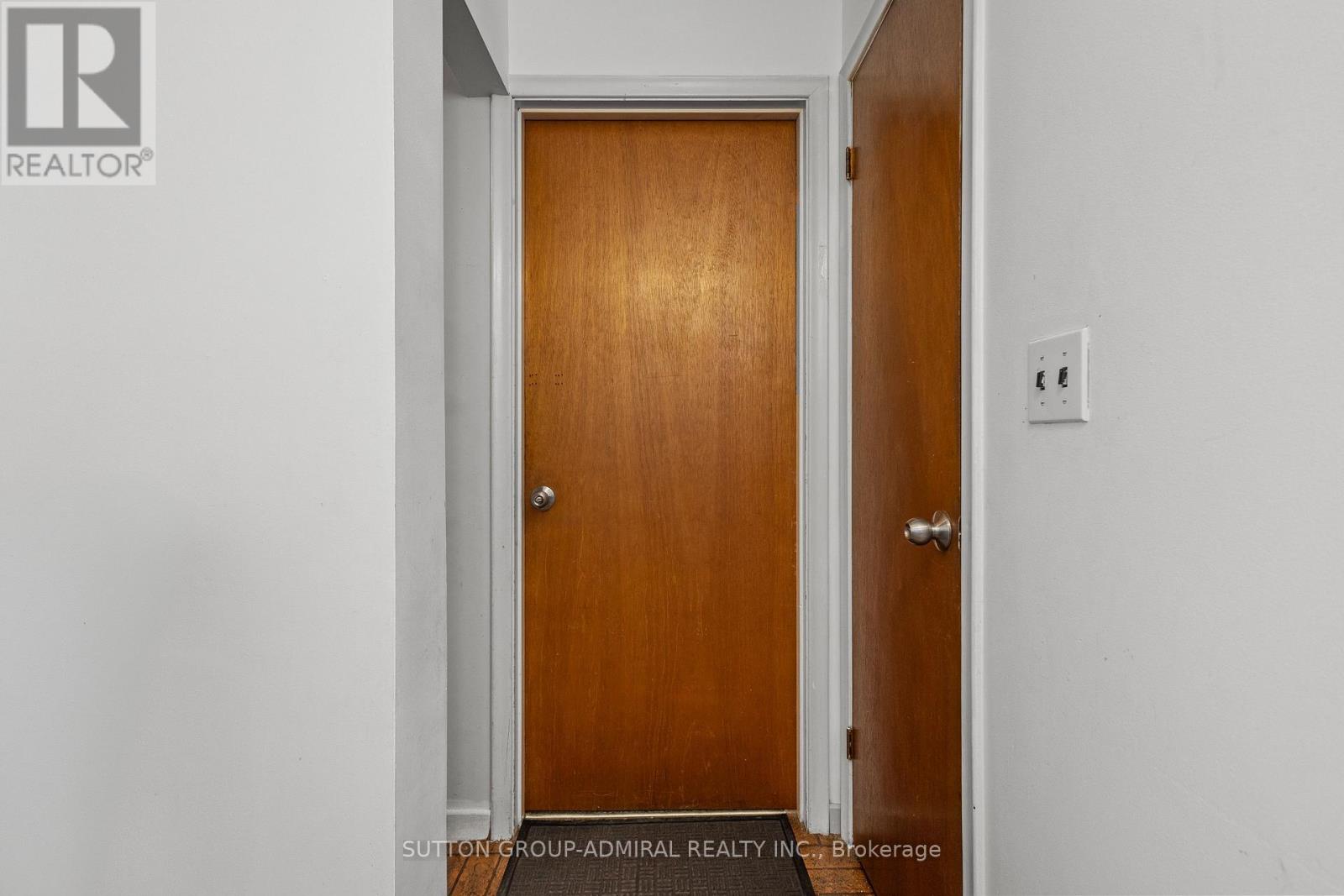 6745 Main Street, Whitchurch-Stouffville, Ontario  L4A 6B5 - Photo 14 - N12983930