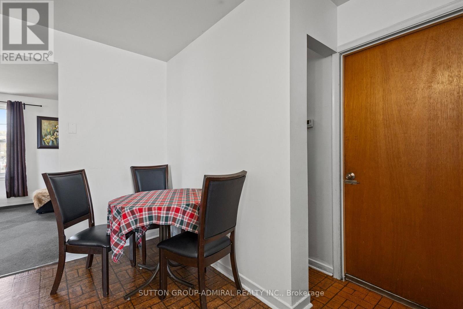 6745 Main Street, Whitchurch-Stouffville, Ontario  L4A 6B5 - Photo 19 - N12983930