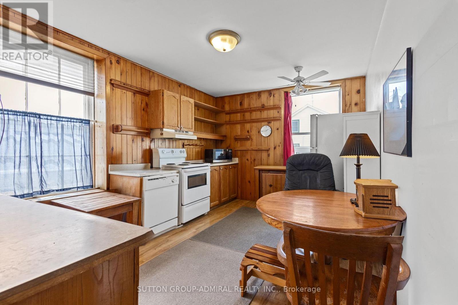 6745 Main Street, Whitchurch-Stouffville, Ontario  L4A 6B5 - Photo 9 - N12983930