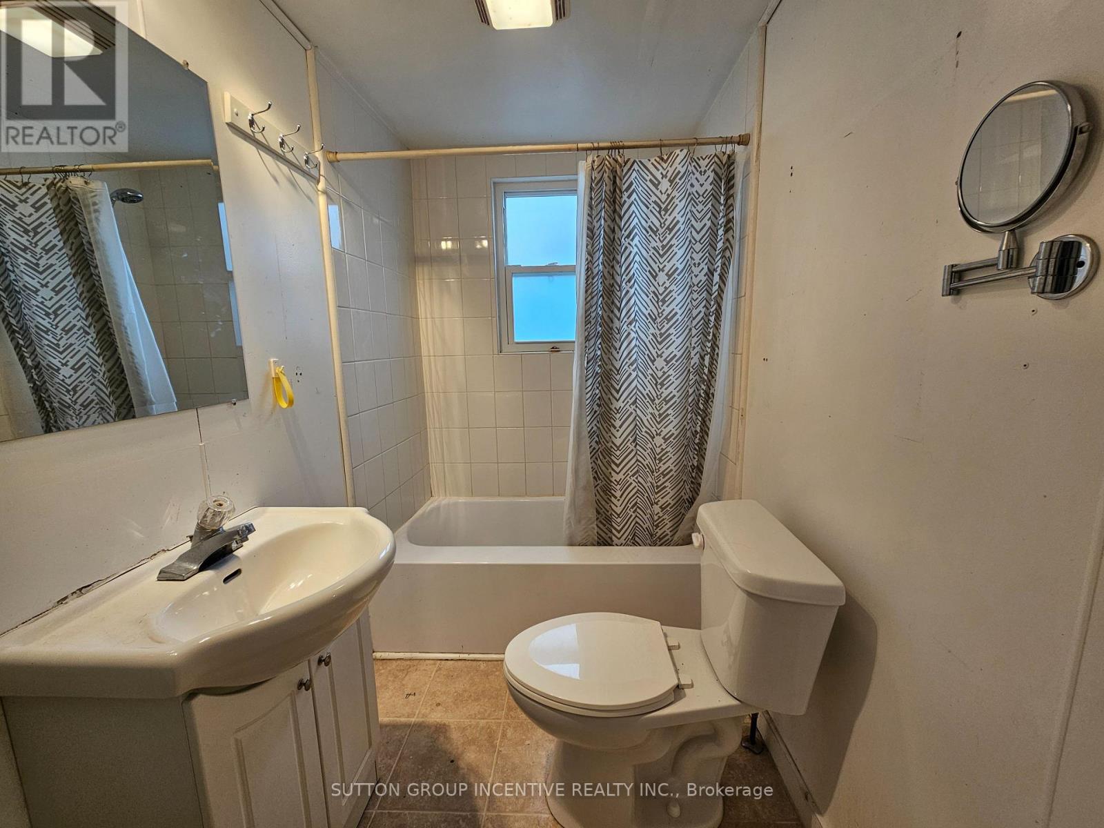 15 Newton Street, Barrie, Ontario  L4M 3N2 - Photo 19 - S12981478