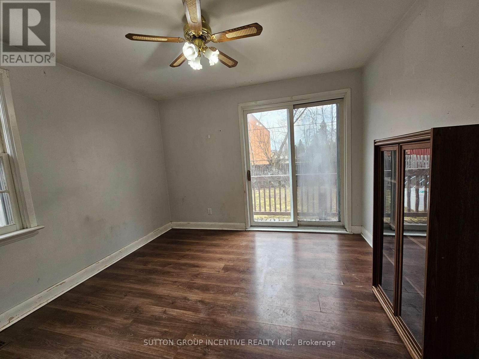 15 Newton Street, Barrie, Ontario  L4M 3N2 - Photo 11 - S12981478