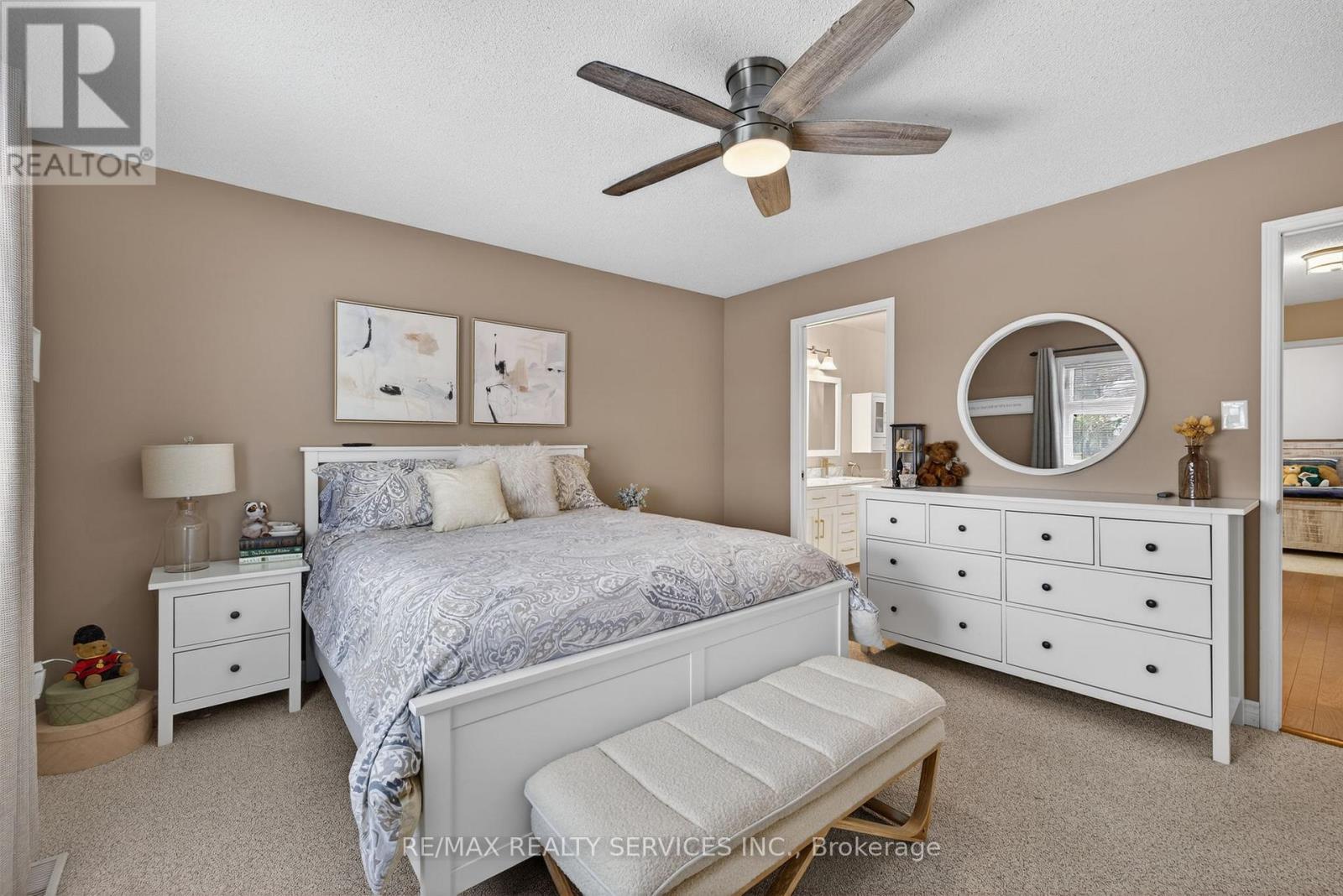 64 Gardenia Way, Caledon, Ontario  L7C 1A8 - Photo 17 - W12788310