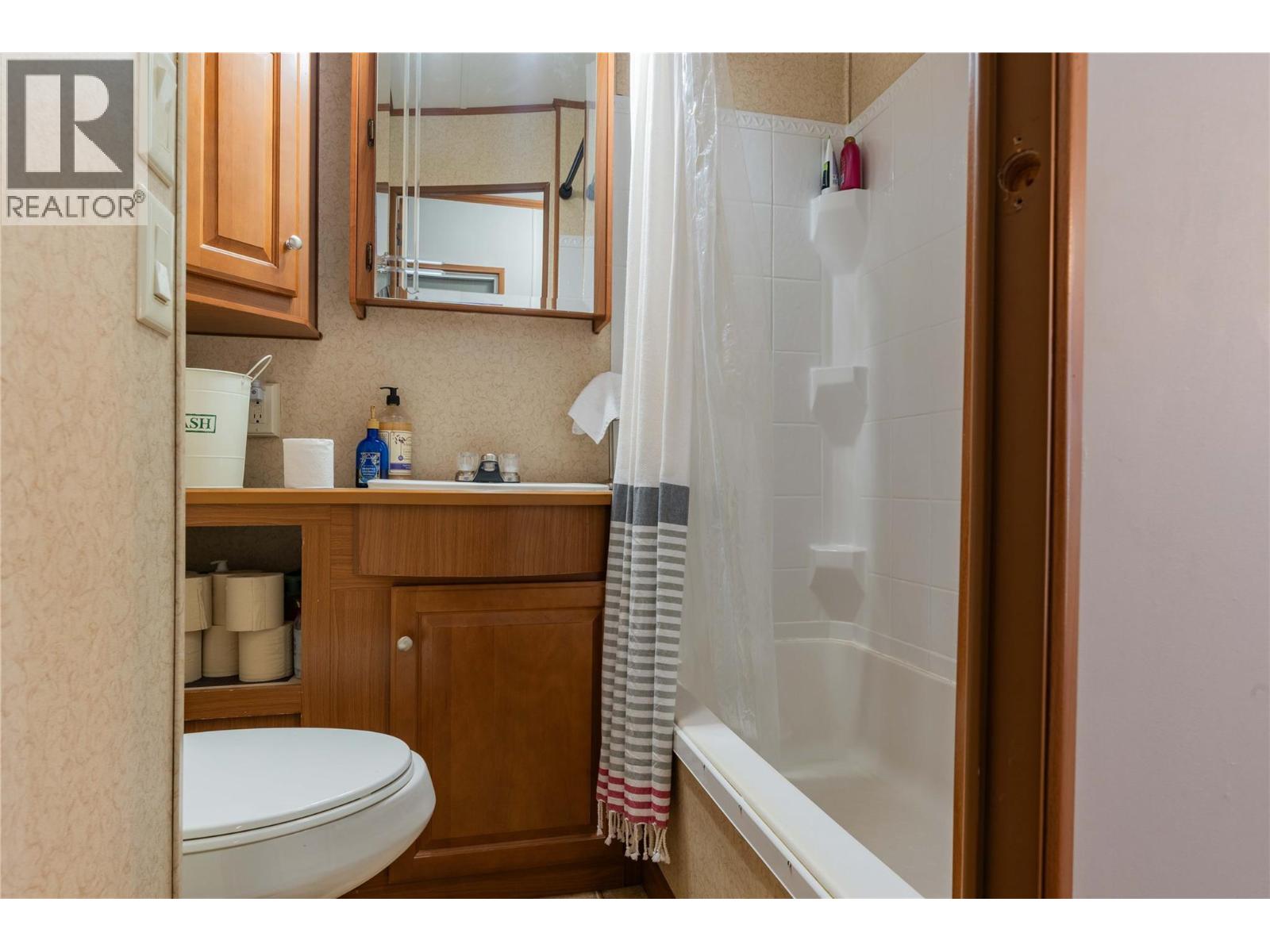 1835 Bakery Frontage Road Unit# 95, Christina Lake, British Columbia  V0H 1E2 - Photo 18 - 10382989