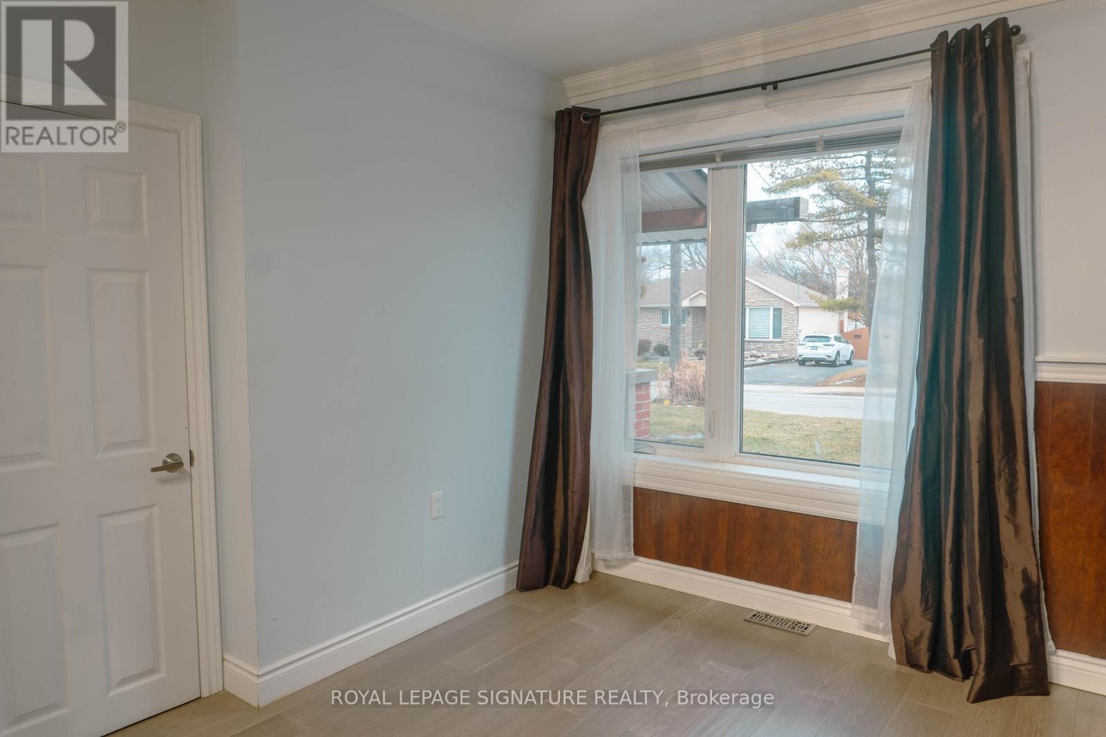 83 Hammond Road, Mississauga (Streetsville), Ontario  L5M 2A3 - Photo 11 - W12983900