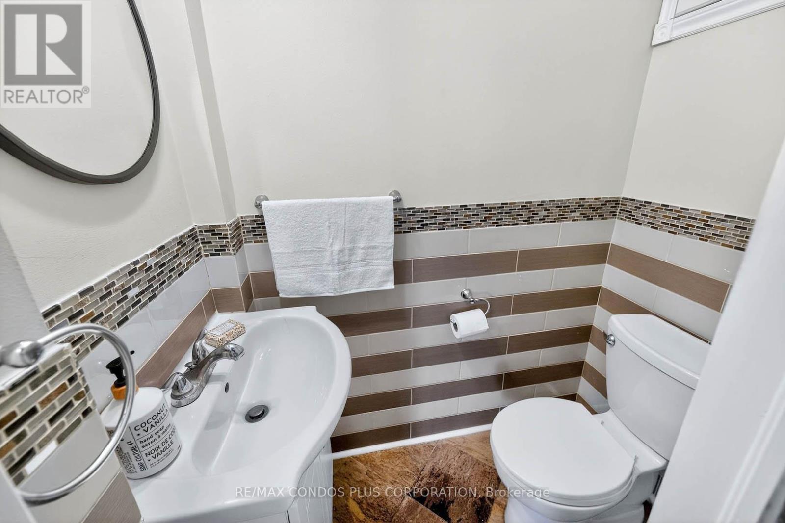 6956 Cadiz Crescent, Mississauga, Ontario  L5N 1Y4 - Photo 17 - W12983946