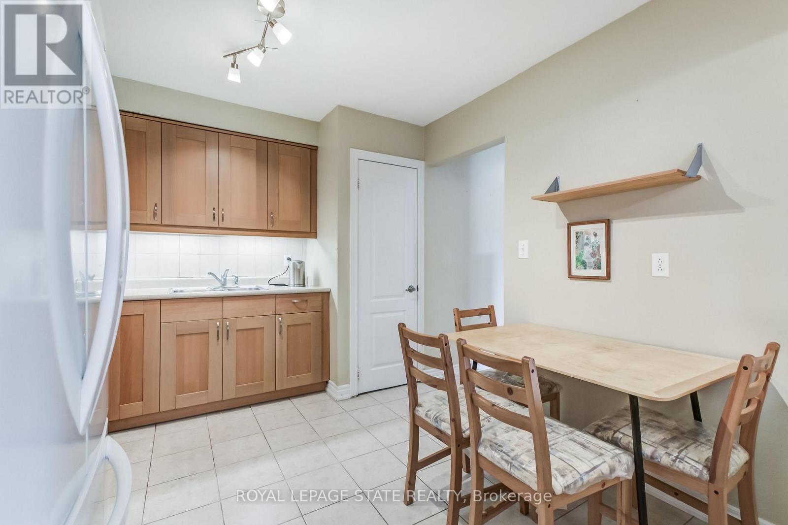 56 - 3400 Rhonda Valley, Mississauga, Ontario L5A 3L9 - Photo 12 - W12983966