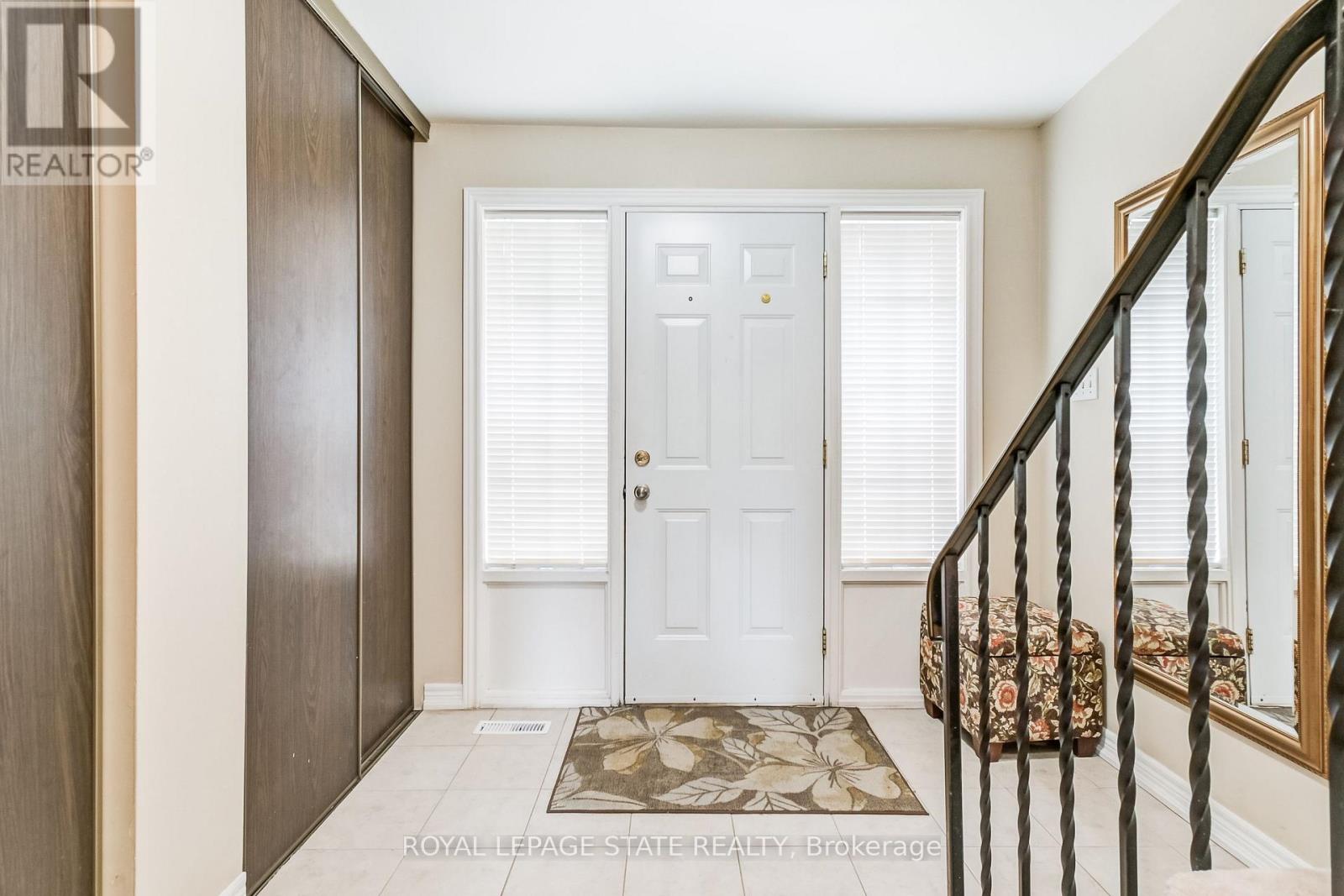 56 - 3400 Rhonda Valley, Mississauga, Ontario L5A 3L9 - Photo 4 - W12983966