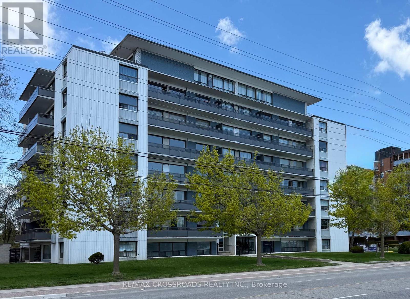 801 - 363 LAKESHORE ROAD E, Mississauga, Ontario
