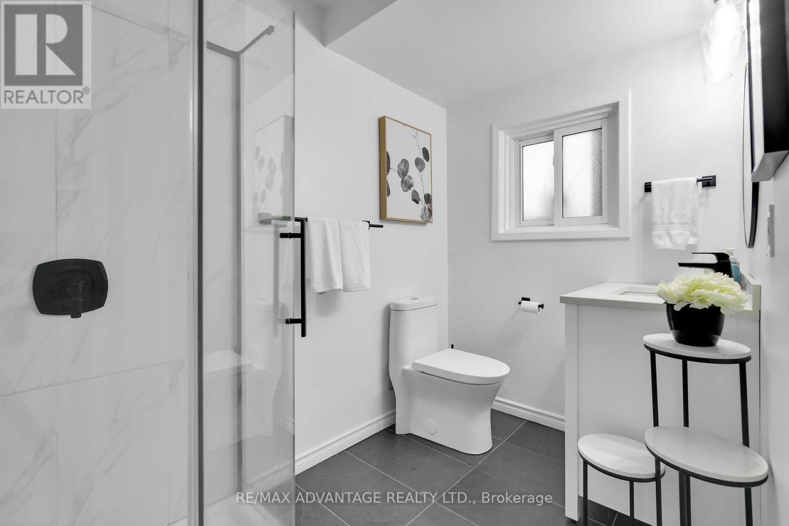 219 Highview Avenue W, London South, Ontario  N6J 4C8 - Photo 25 - X12977748