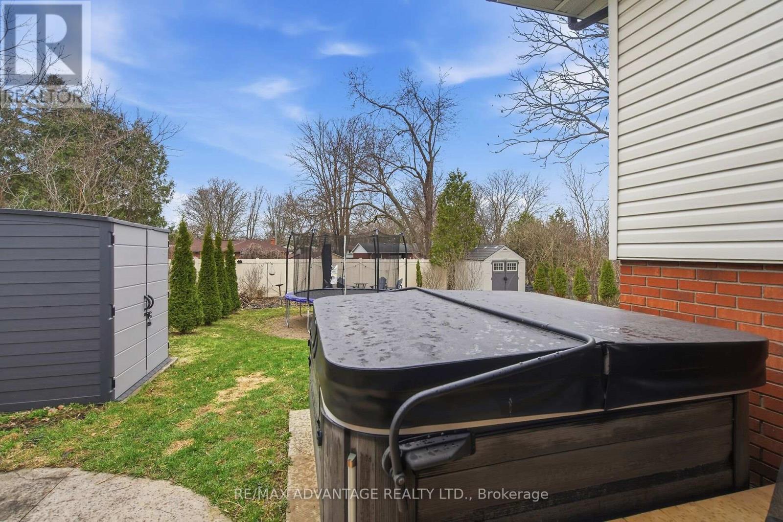 219 Highview Avenue W, London South, Ontario  N6J 4C8 - Photo 44 - X12977748