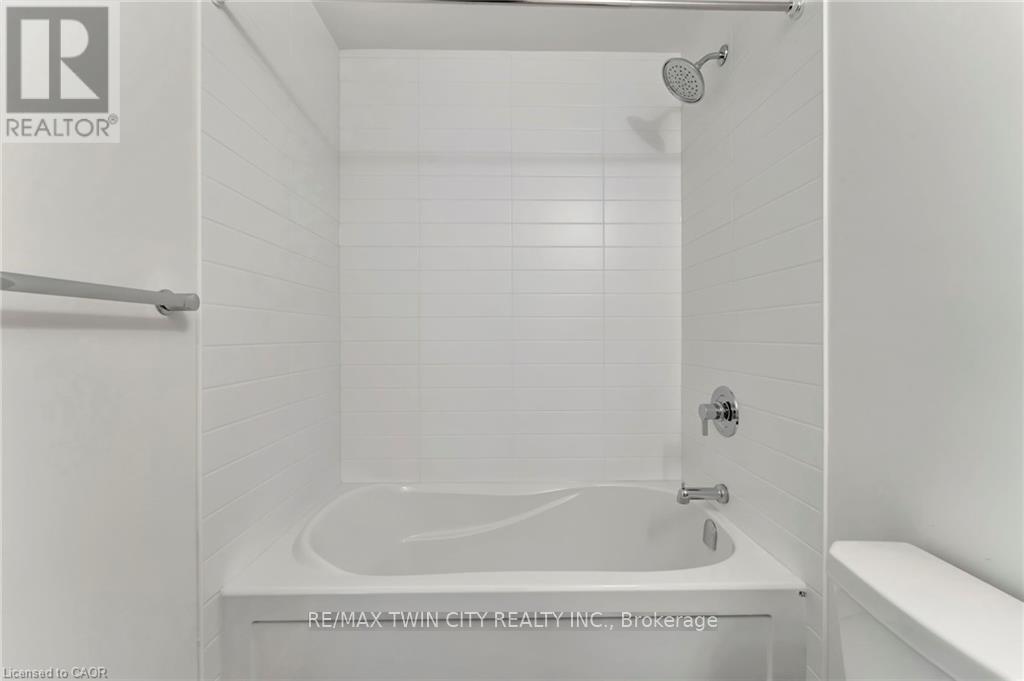 101 - 107 Roger Street, Waterloo, Ontario  N2J 1A4 - Photo 19 - X12983876