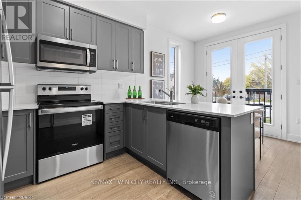 45 - 99 Roger Street, Waterloo, Ontario  N2J 0G1 - Photo 13 - X12983920