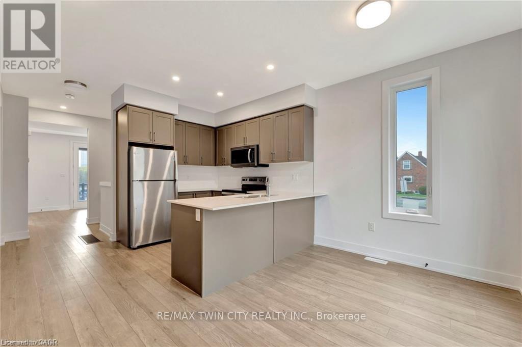 45 - 99 Roger Street, Waterloo, Ontario  N2J 0G1 - Photo 22 - X12983920