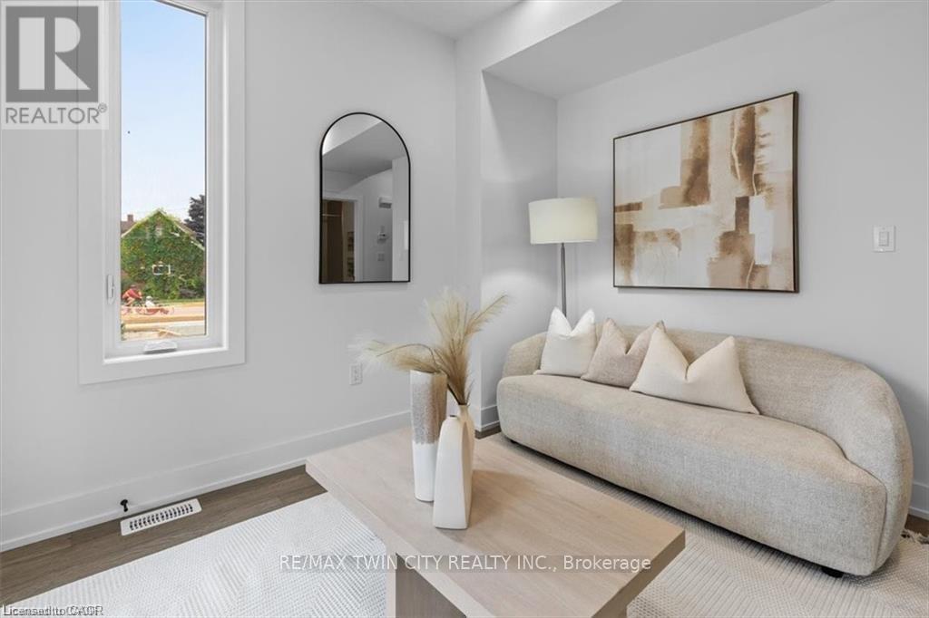 45 - 99 Roger Street, Waterloo, Ontario  N2J 0G1 - Photo 29 - X12983920