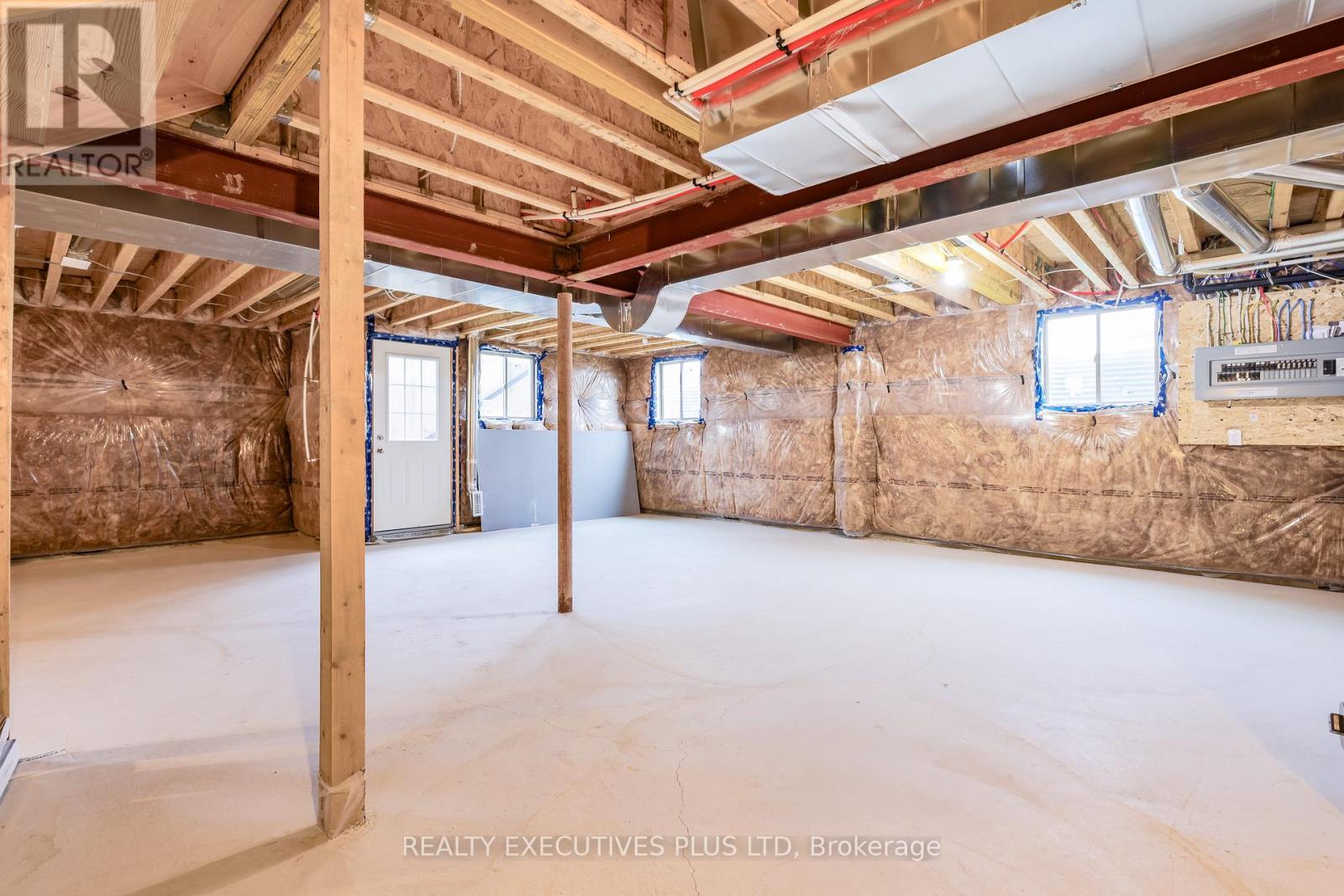 15 Venture Way, Thorold, Ontario  L2V 0G9 - Photo 32 - X12983964