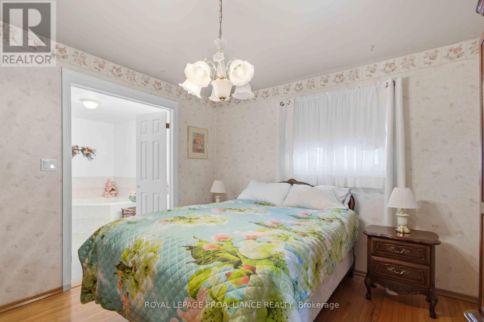 21 Miron Road, Quinte West, Ontario  K8V 3H9 - Photo 16 - X12984170