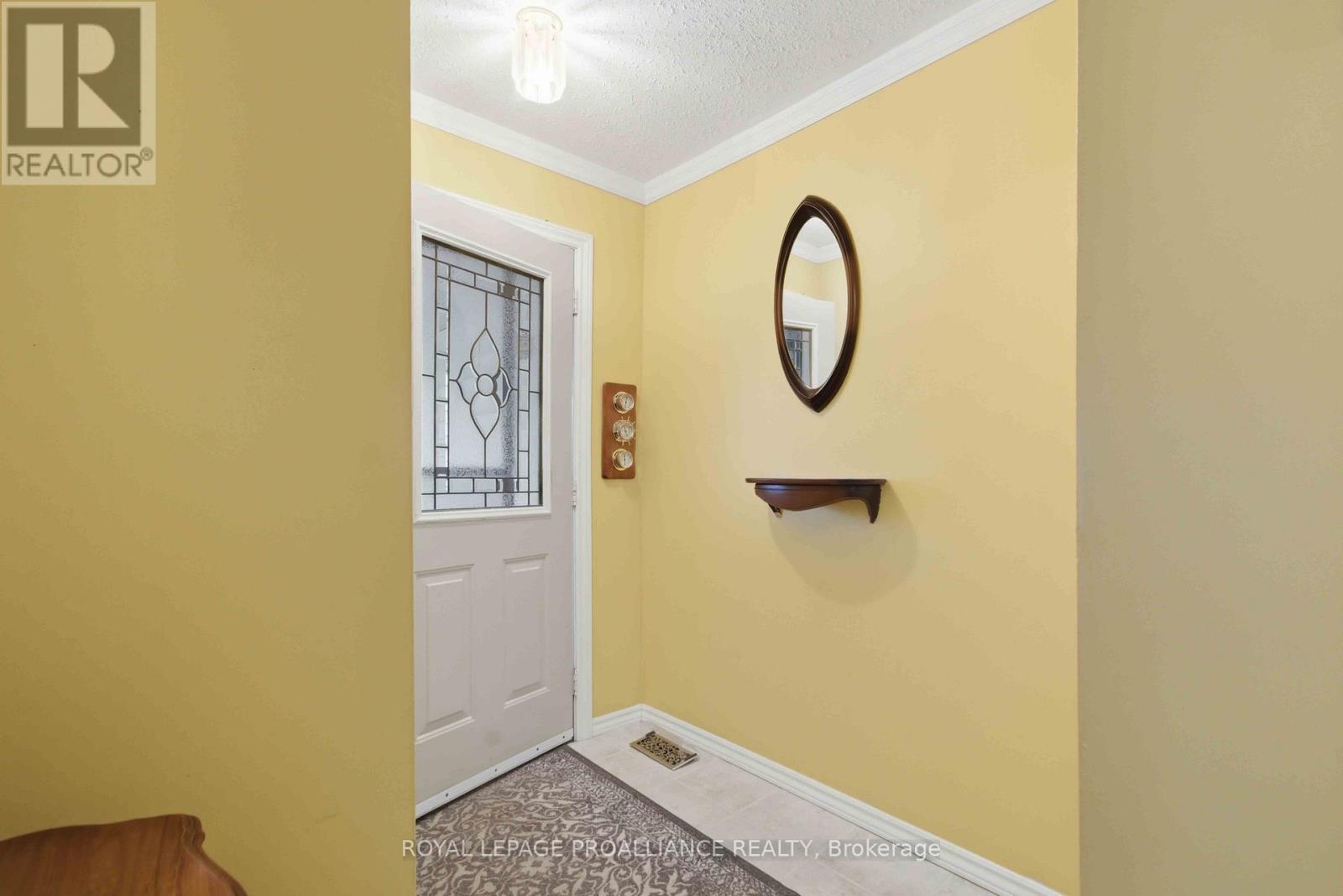 21 Miron Road, Quinte West, Ontario  K8V 3H9 - Photo 4 - X12984170