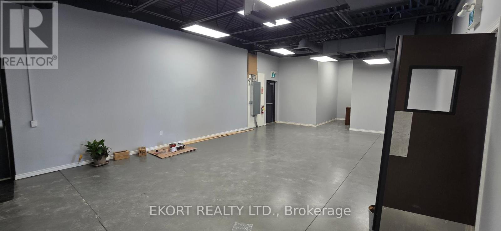 #b - 486 Dundas Street W, Belleville, Ontario  K8P 1B7 - Photo 7 - X12984220