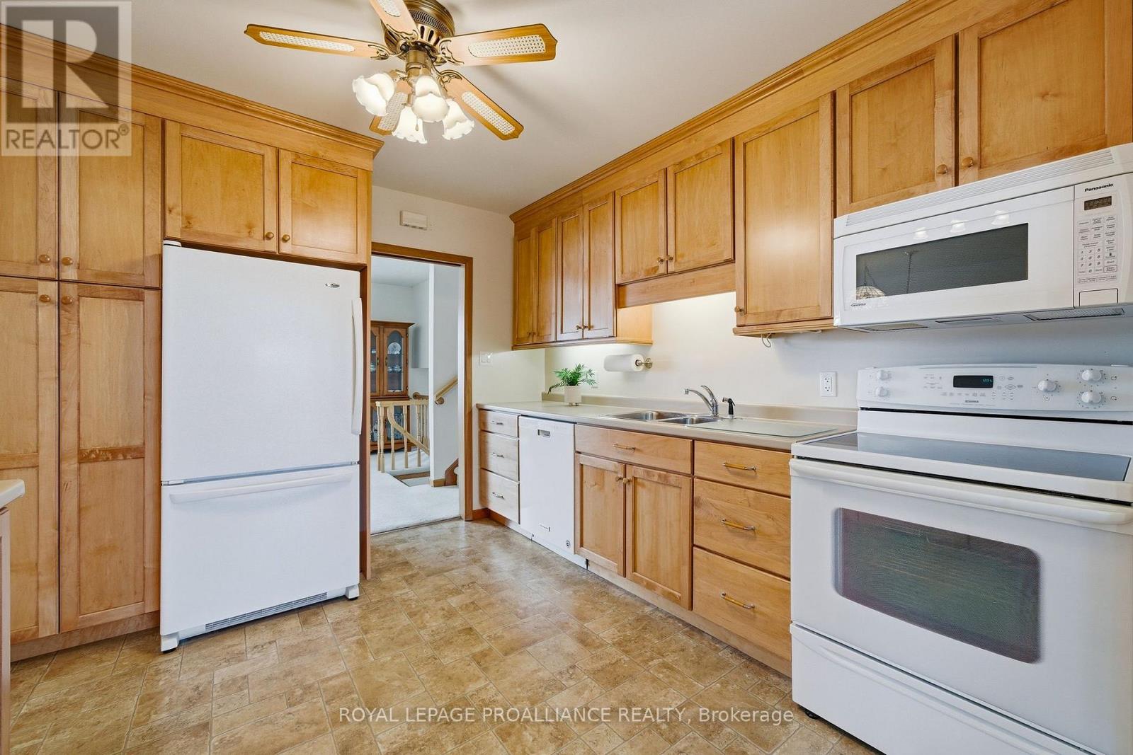 46 Edgehill Road, Belleville, Ontario  K8N 2L1 - Photo 13 - X12984242