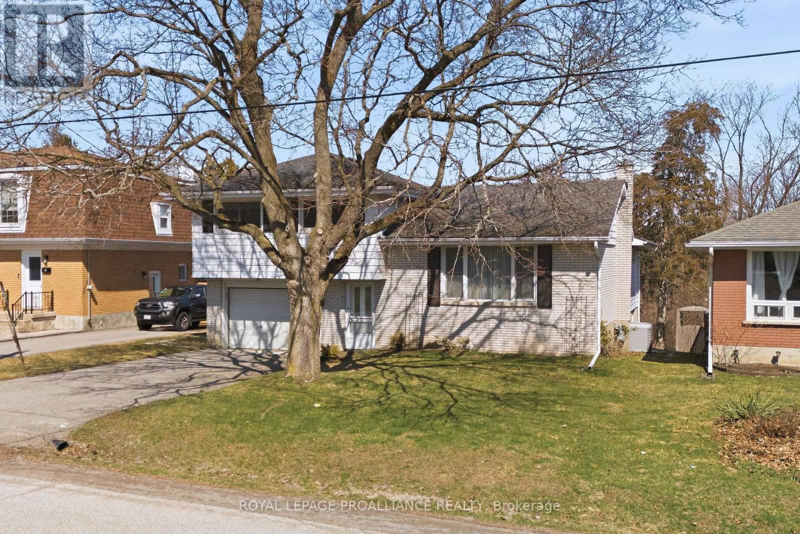 46 Edgehill Road, Belleville, Ontario  K8N 2L1 - Photo 3 - X12984242