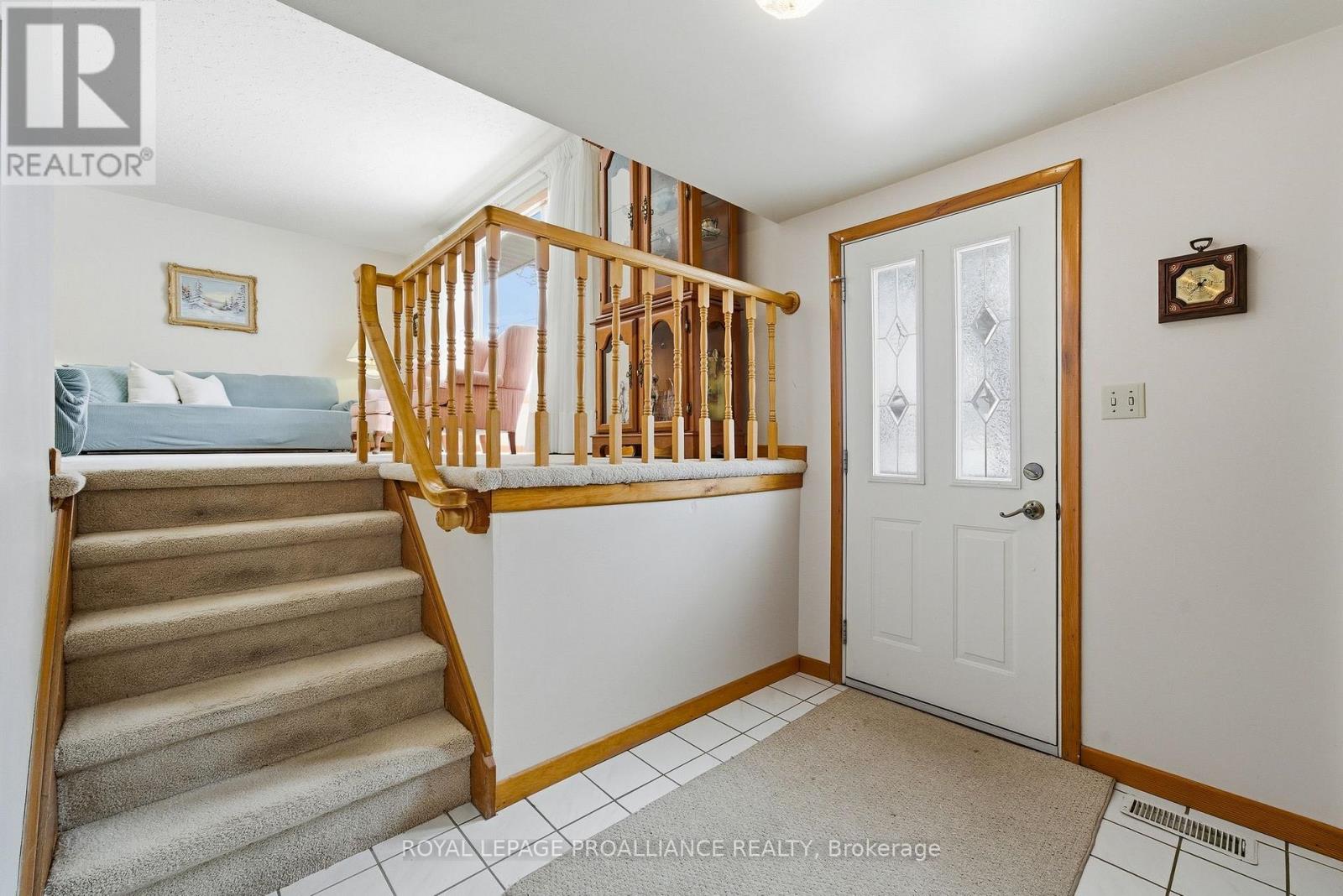 46 Edgehill Road, Belleville, Ontario  K8N 2L1 - Photo 4 - X12984242