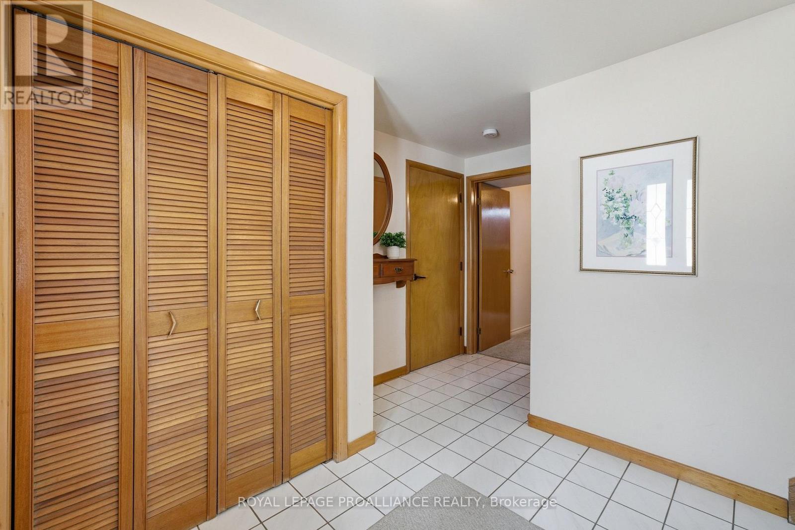 46 Edgehill Road, Belleville, Ontario  K8N 2L1 - Photo 5 - X12984242