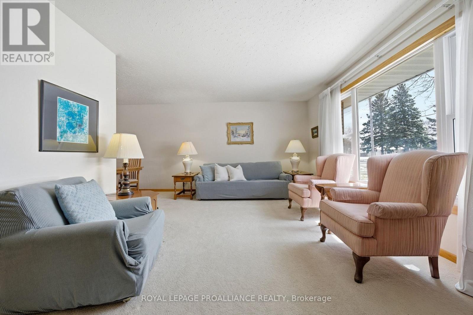 46 Edgehill Road, Belleville, Ontario  K8N 2L1 - Photo 6 - X12984242