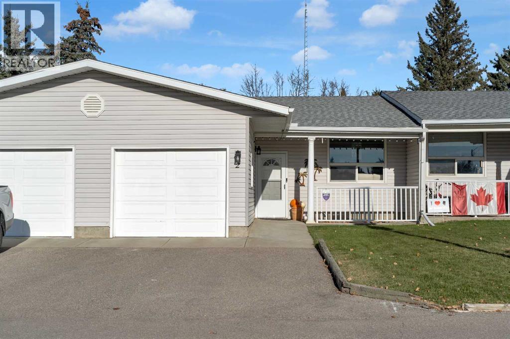 2, 717 Centre Street, Vulcan, Alberta