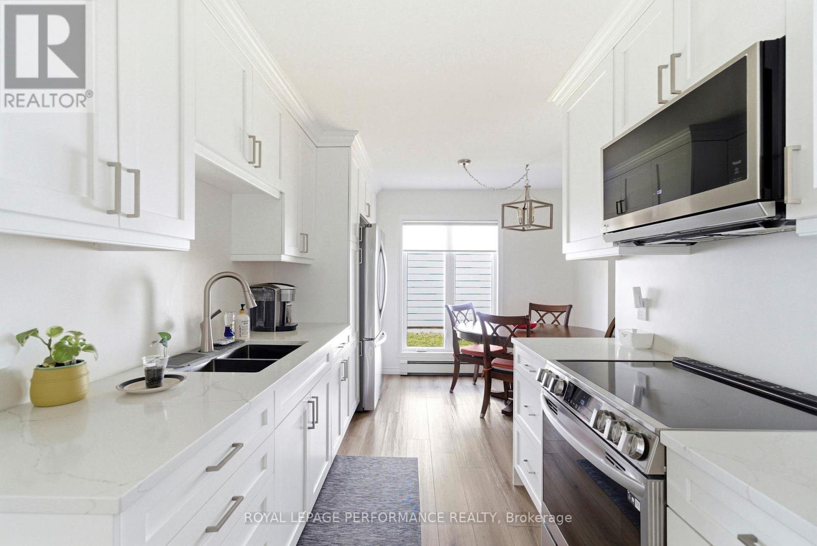 216 Danis Avenue, Cornwall, Ontario  K6H 5E7 - Photo 15 - X12984288