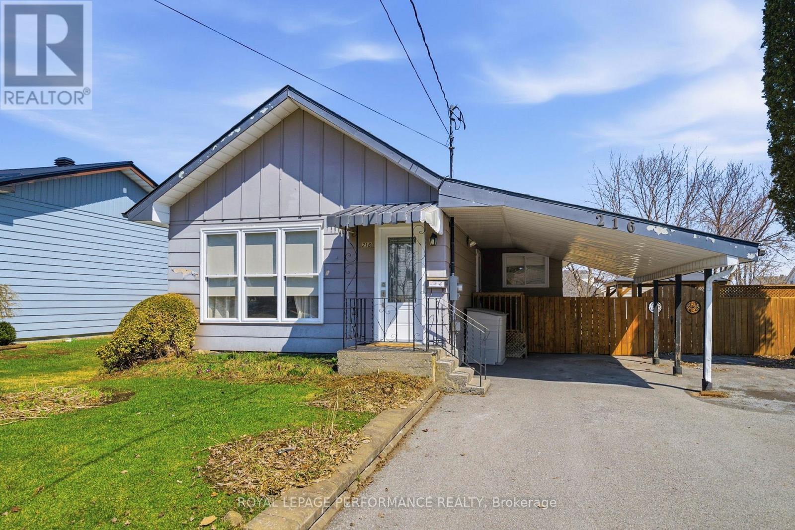 216 Danis Avenue, Cornwall, Ontario  K6H 5E7 - Photo 2 - X12984288