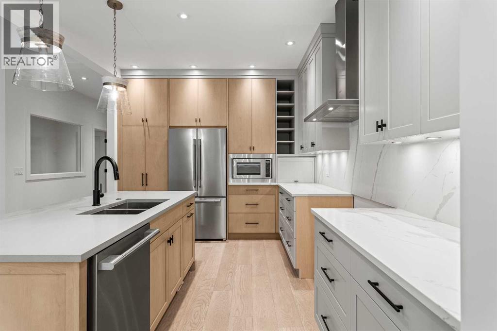 249b Three Sisters Drive, Canmore, Alberta  T1W 2M4 - Photo 7 - A2268384