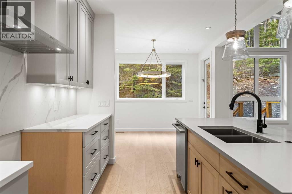 249b Three Sisters Drive, Canmore, Alberta  T1W 2M4 - Photo 3 - A2268384
