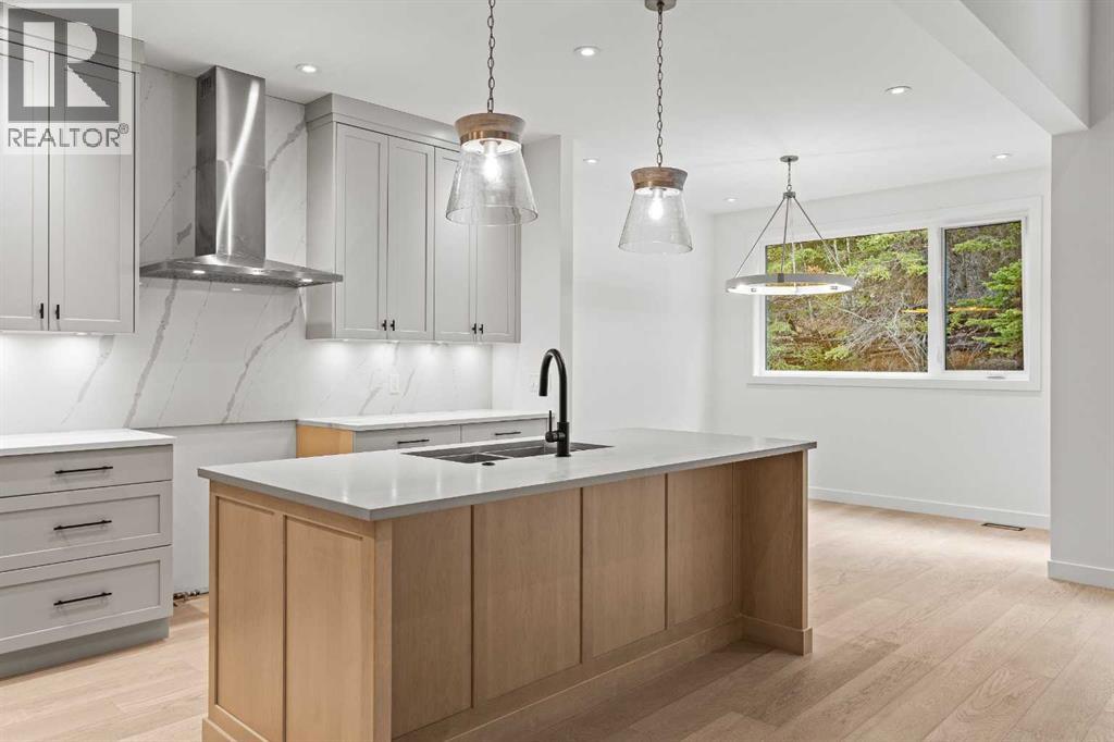 249b Three Sisters Drive, Canmore, Alberta  T1W 2M4 - Photo 4 - A2268384