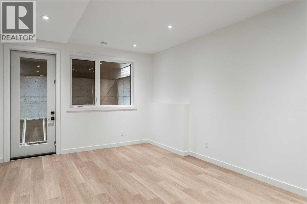 249b Three Sisters Drive, Canmore, Alberta  T1W 2M4 - Photo 37 - A2268384