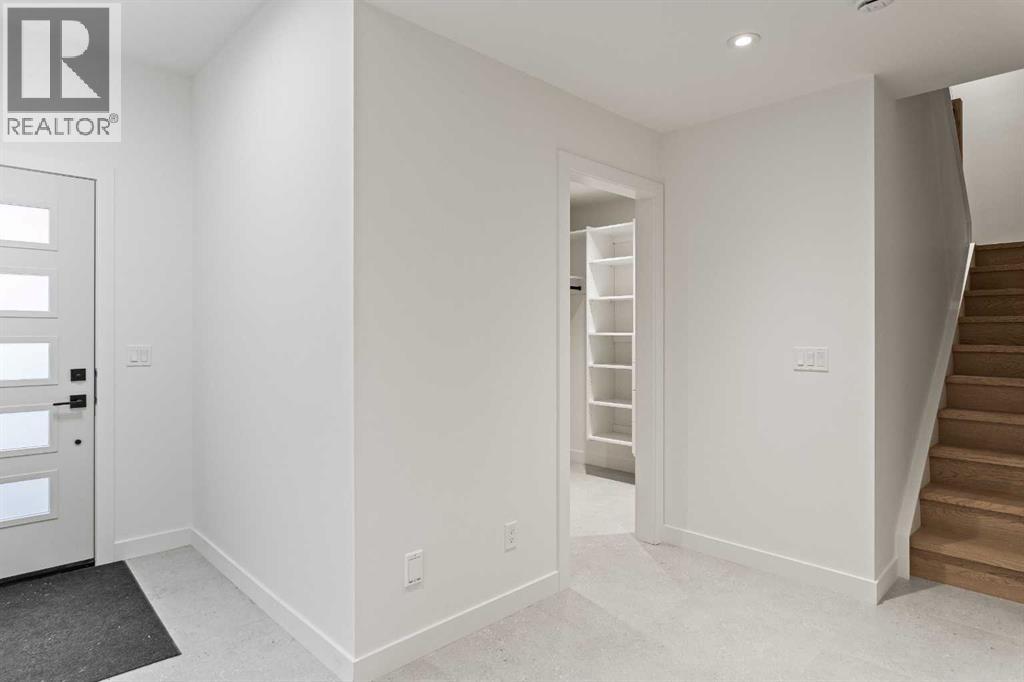 249b Three Sisters Drive, Canmore, Alberta  T1W 2M4 - Photo 34 - A2268384