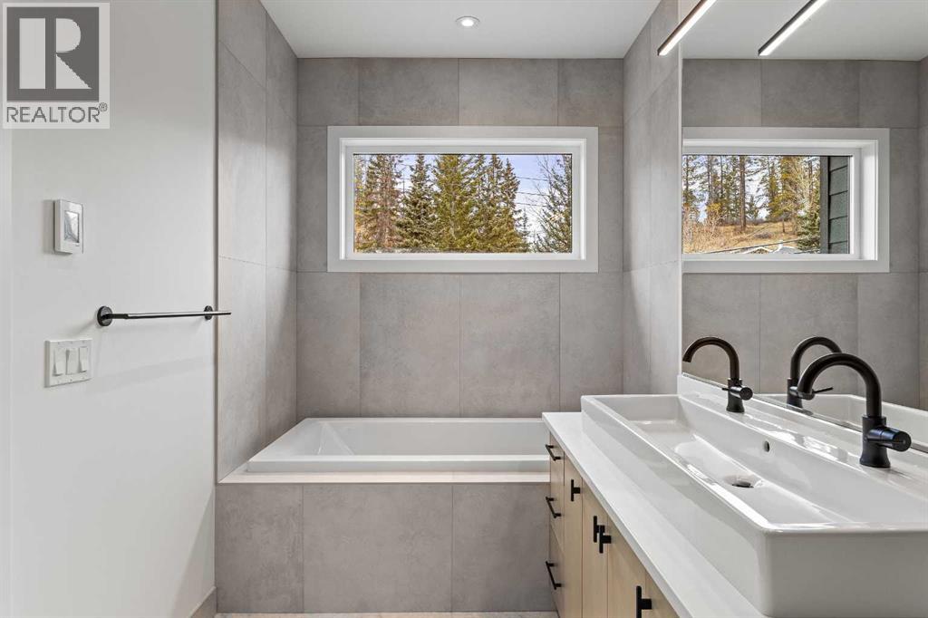 249b Three Sisters Drive, Canmore, Alberta  T1W 2M4 - Photo 30 - A2268384