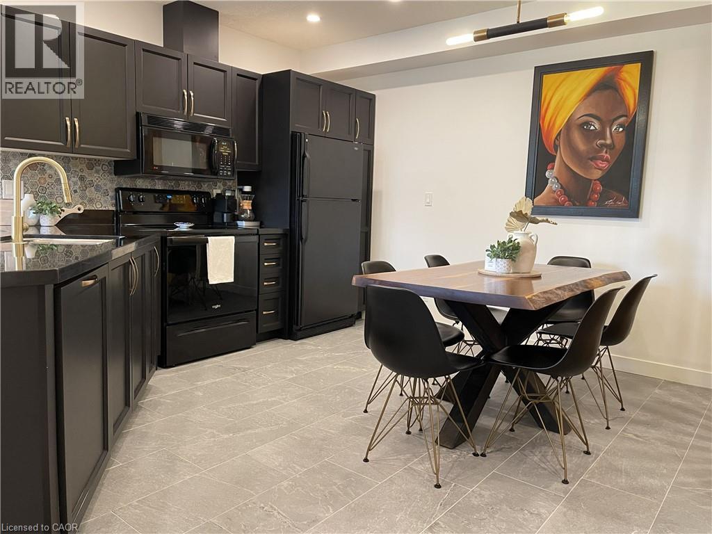 35 Alexandra Avenue Unit# 105, Waterloo, Ontario  N2L 1L4 - Photo 6 - 40818846