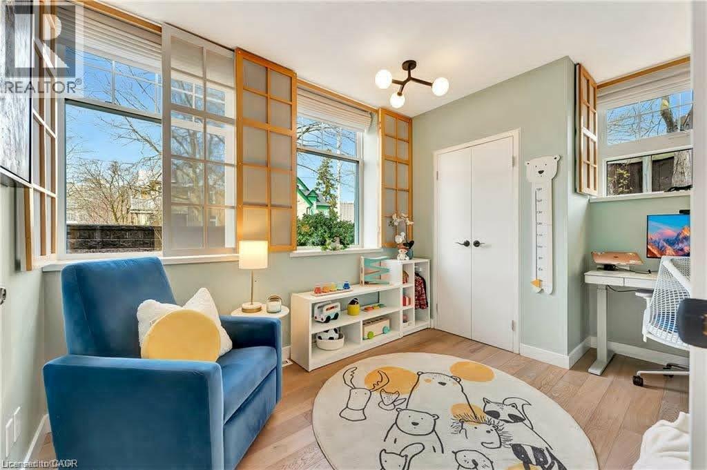 35 Alexandra Avenue Unit# 105, Waterloo, Ontario  N2L 1L4 - Photo 12 - 40818846