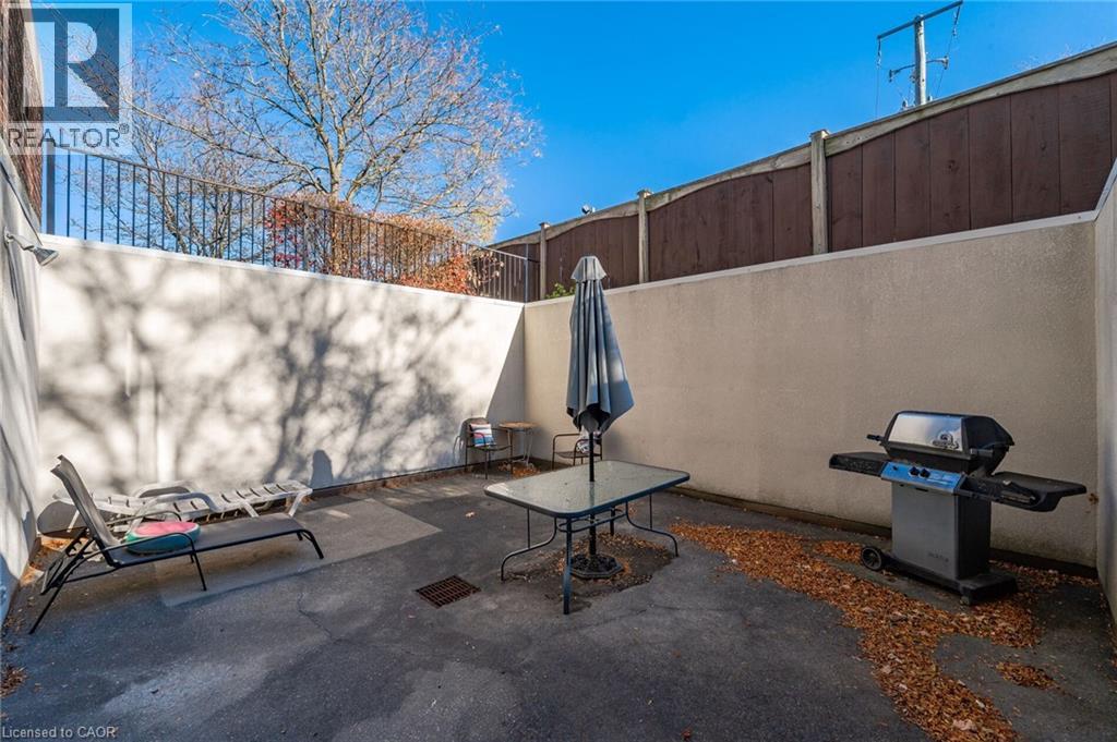 35 Alexandra Avenue Unit# 105, Waterloo, Ontario  N2L 1L4 - Photo 25 - 40818846