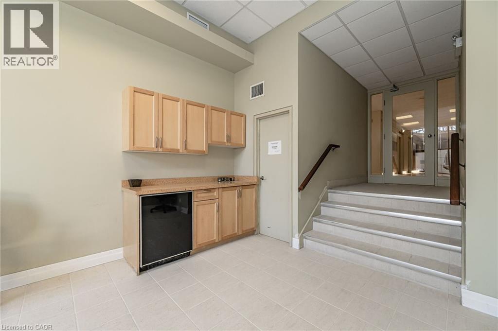 35 Alexandra Avenue Unit# 105, Waterloo, Ontario  N2L 1L4 - Photo 24 - 40818846