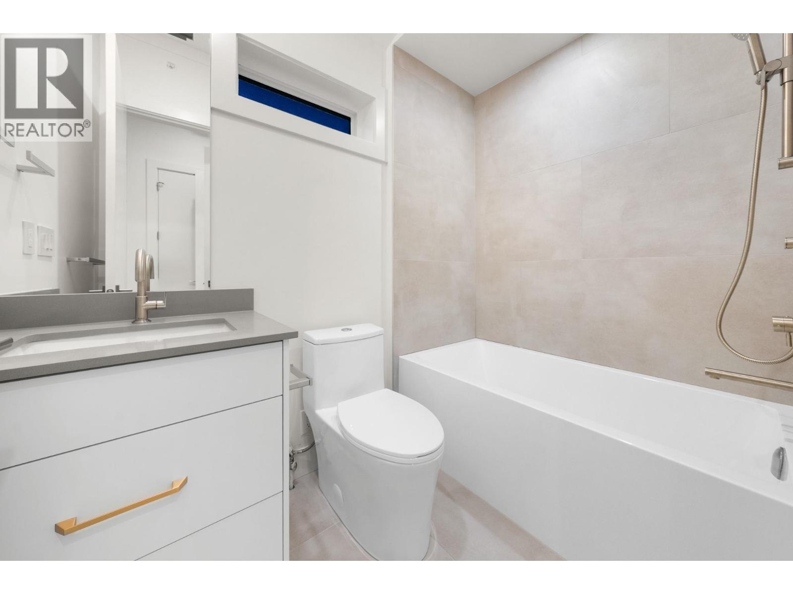 2 1582 E 2nd Avenue, Vancouver, British Columbia  V5N 1C7 - Photo 16 - R3109582