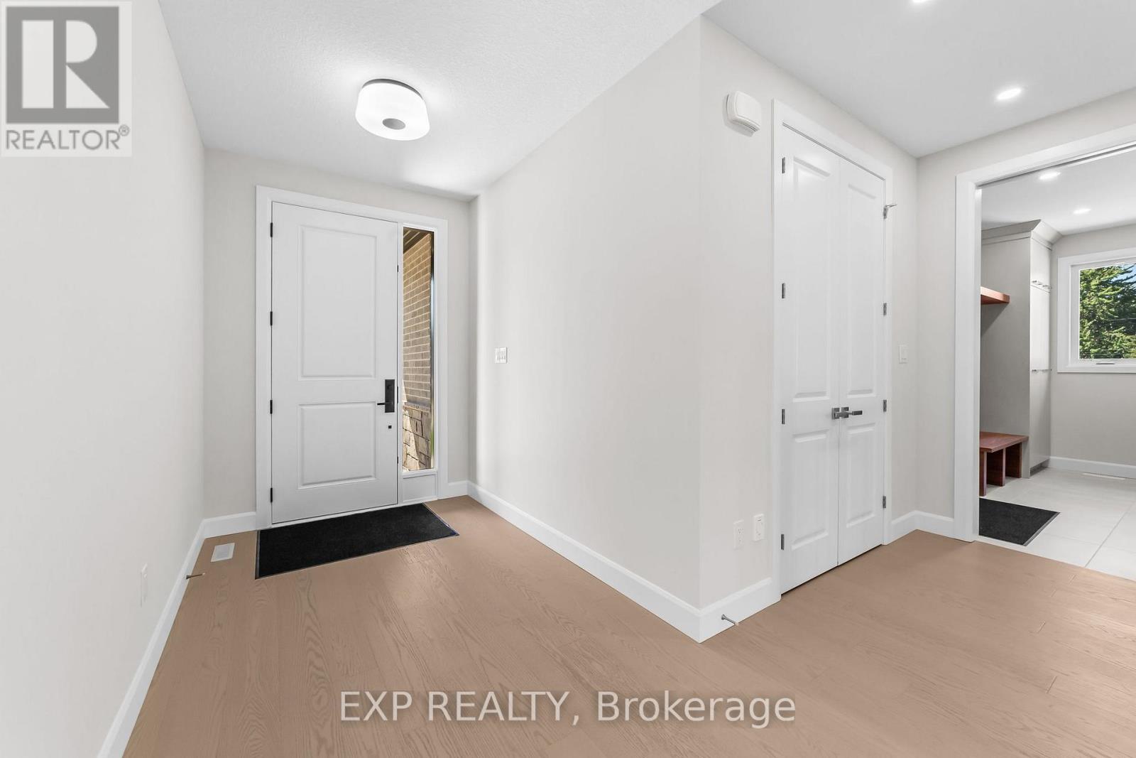 421 Ontario Street, Warwick, Ontario  N0M 2S0 - Photo 11 - X12984172