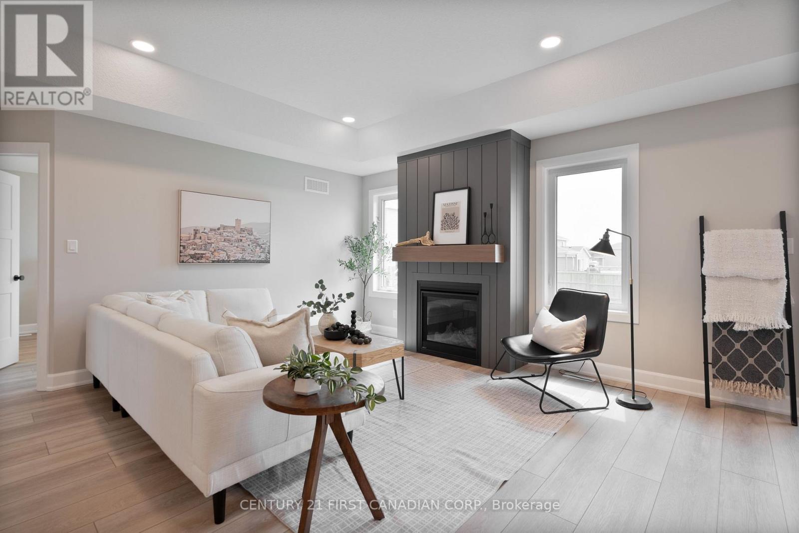 21 Hamilton Street, North Middlesex, Ontario  N0M 1A0 - Photo 14 - X12984250