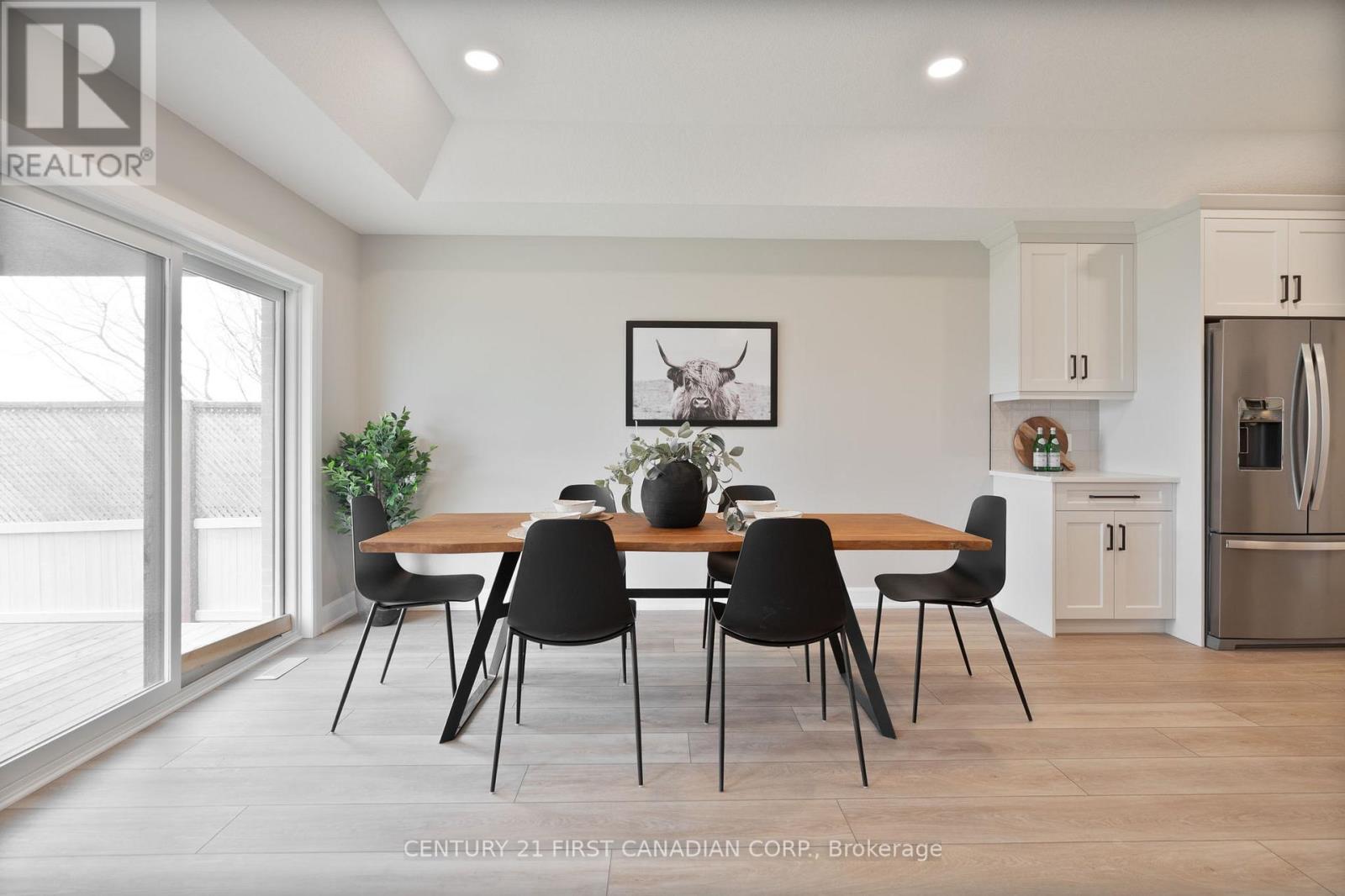 21 Hamilton Street, North Middlesex, Ontario  N0M 1A0 - Photo 16 - X12984250